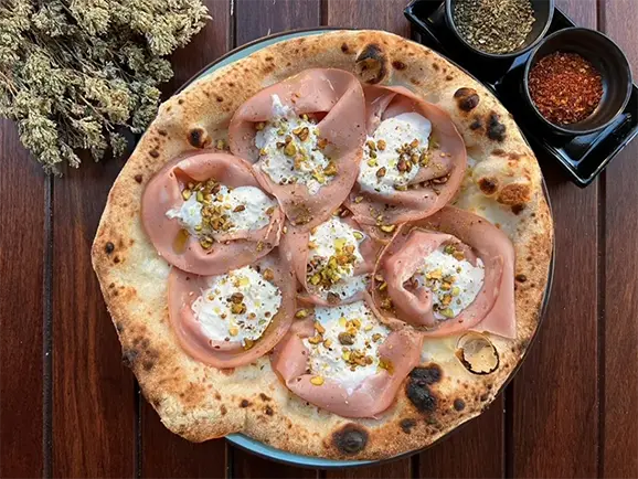 Mortadella e Stracciatella